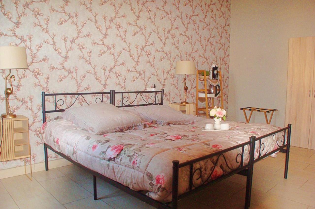 La Finestra Sulla Fiera Bed & Breakfast Болоня Екстериор снимка